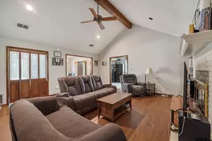 802 Carriage Dr, Tyler, TX 75703 - Photo 12