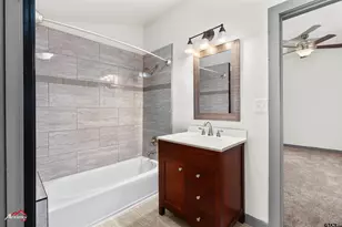 200 Jenkins St, Henderson, TX 75652 - Photo 20