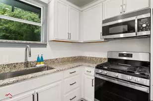 200 Jenkins St, Henderson, TX 75652 - Photo 16