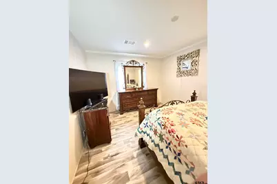 310 Randall Avenue, Jefferson, TX 75657 - Photo 16