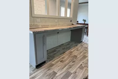 310 Randall Avenue, Jefferson, TX 75657 - Photo 8