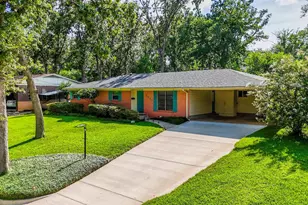 2929 Dinah, Tyler, TX 75701 - Photo 2