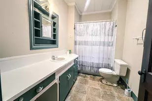 217 Polk St, Gilmer, TX 75644 - Photo 12