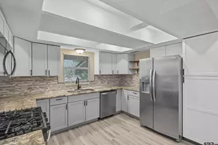 223 Cheek St, Mineola, TX 75773 - Photo 12