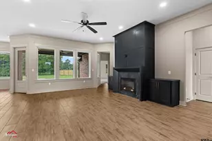 190 Brooks Dr, Gladewater, TX 75647 - Photo 6