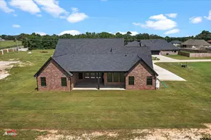 190 Brooks Dr, Gladewater, TX 75647 - Photo 32