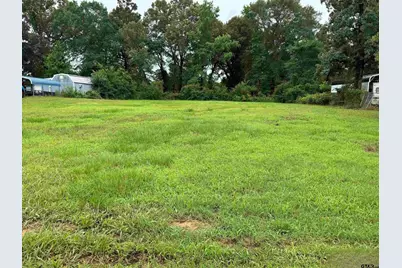 495 Fir Rd, Gladewater, TX 75647 - Photo 2