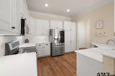 2210 Homestead, Tyler, TX 75701 - Photo 12