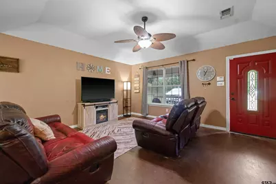 927 County Road 3406, Jacksonville, TX 75766 - Photo 4