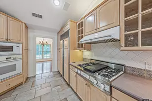 231 W Cumberland Rd, Tyler, TX 75703 - Photo 12