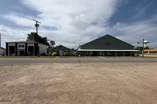 923 W Dallas Ave, Cooper, TX 75432 - Photo 2