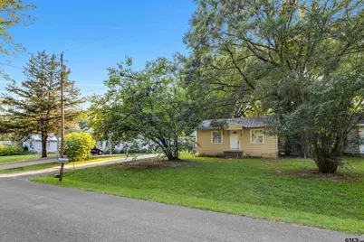 205 N Robinson, Big Sandy, TX 75755 - Photo 2