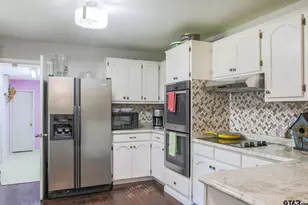 21249 Main St, Chandler, TX 75758 - Photo 22