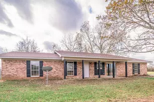 834 Bertha Jackson Rd, Marshall, TX 75670 - Photo 1