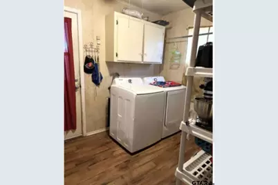 1003 West Point Tap Rd, Palestine, TX 75803 - Photo 2