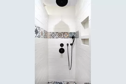 502 W Hubbard St, Lindale, TX 75771 - Photo 26