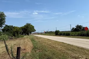 1201 S Houston St, Bullard, TX 75757 - Photo 1