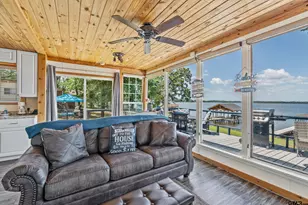 983 Beachside, Chandler, TX 75758 - Photo 6