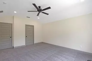 16318 Crossing Cir, Lindale, TX 75771 - Photo 10