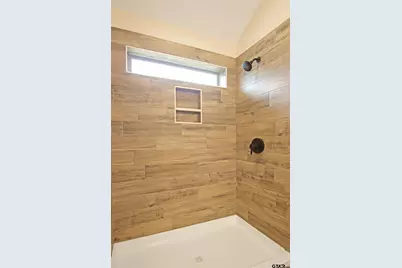 16318 Crossing Cir., Lindale, TX 75771 - Photo 12