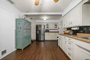 221 N Dayton St, Tyler, TX 75702 - Photo 14