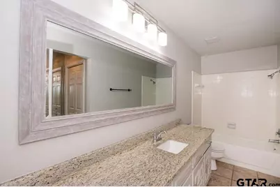5809 Hollytree, Tyler, TX 75703 - Photo 16