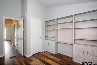 5809 Hollytree, Tyler, TX 75703 - Photo 22