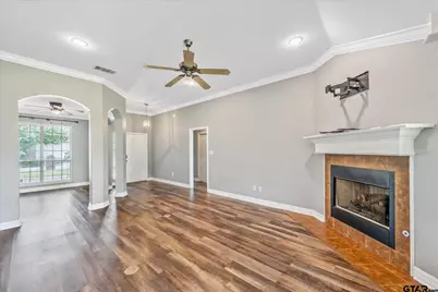 401 Amanda Ct., Whitehouse, TX 75791 - Photo 6