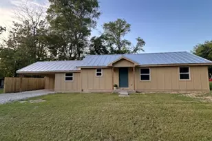 149 E Iowa, Van, TX 75790 - Photo 1