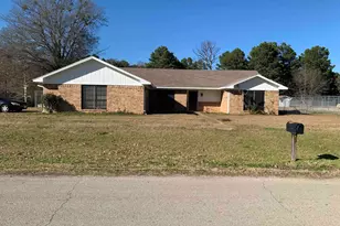 23077 3 Points Dr, Frankston, TX 75763 - Photo 1