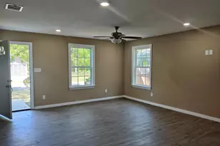 208 Lenox, Pittsburg, TX 75686 - Photo 4