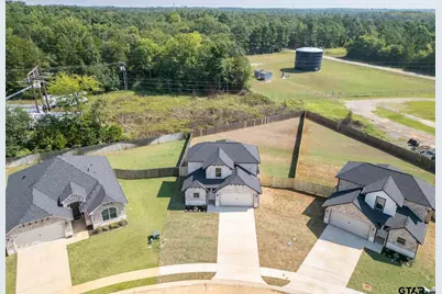 504 Cornerstone, Lindale, TX 75771 - Photo 2