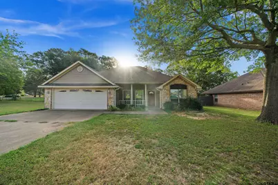 601 Penny Ln., Lindale, TX 75771 - Photo 1