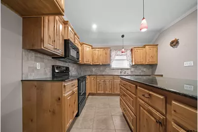 601 Penny Ln., Lindale, TX 75771 - Photo 6