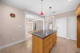 601 Penny Ln, Lindale, TX 75771 - Photo 8