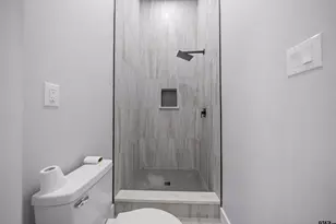 917 N Jackson St, Palestine, TX 75801 - Photo 16