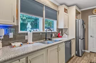 289 N Lake Dr, Murchison, TX 75778 - Photo 10