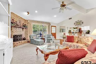 321 Lakeview Dr, Hideaway, TX 75771 - Photo 8