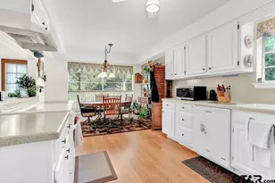 321 Lakeview Dr, Hideaway, TX 75771 - Photo 10