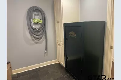 114 E Second, Tyler, TX 75701 - Photo 32