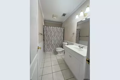 1052 Greenbriar Trl, Holly Lake Ranch, TX 75765 - Photo 22