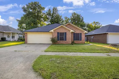 304 Willowbrook Ln, Whitehouse, TX 75791 - Photo 1