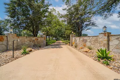 15698 N Peninsula Rd, Whitehouse, TX 75791 - Photo 1