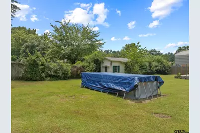 909 Elizabeth St, Gilmer, TX 75644 - Photo 40