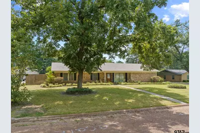 909 Elizabeth St, Gilmer, TX 75644 - Photo 2