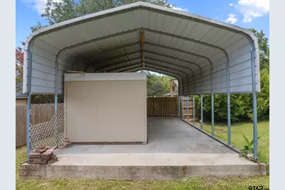 909 Elizabeth St, Gilmer, TX 75644 - Photo 42