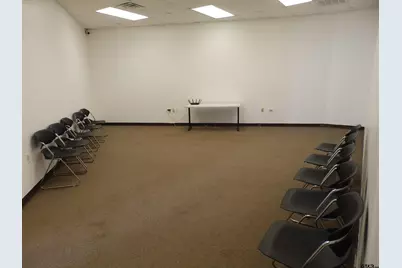 2005 Tile Factory Rd, Palestine, TX 75801 - Photo 20