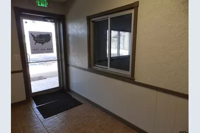 2005 Tile Factory Rd, Palestine, TX 75801 - Photo 12