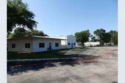 2005 Tile Factory Rd, Palestine, TX 75801 - Photo 4