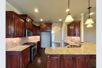 610 Spencer Ln, Tyler, TX 75704 - Photo 12